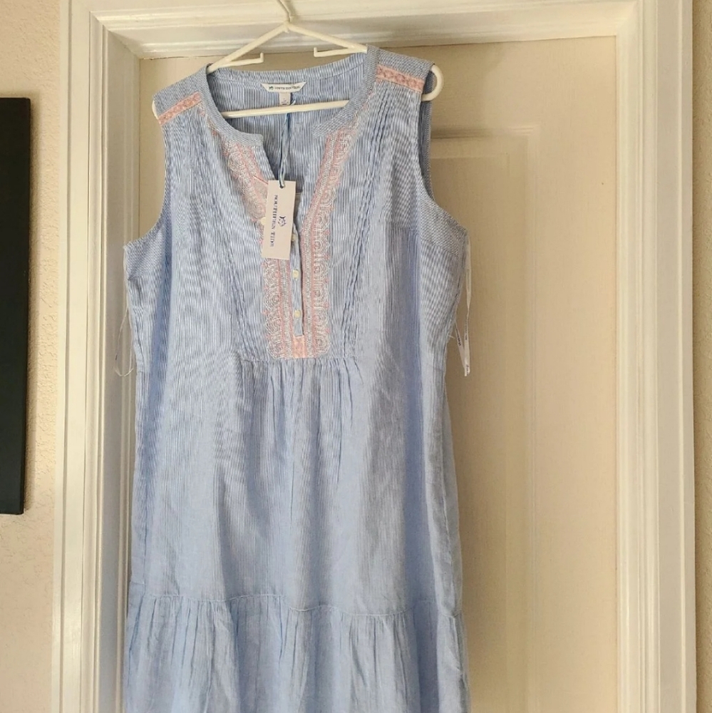 New! Southern Tide Michelle embroidery dress - Picture 3 of 10